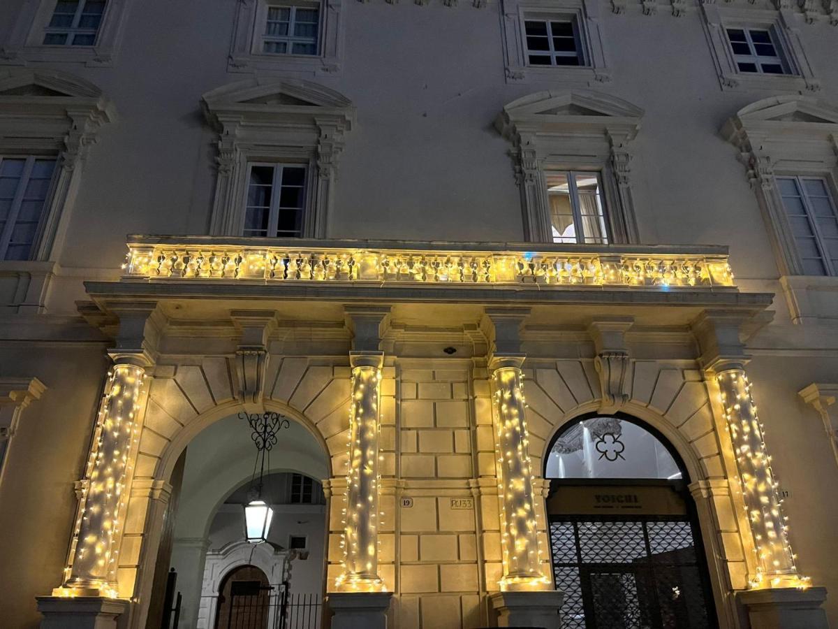 Bed and Breakfast Palazzo Pica Alfieri Centro Storico LʼAquila Exterior foto